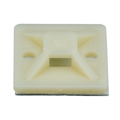 [SMP12A-C] Montaje-Sujetador Adhesivo STRONGHOLD de 4 Vías de 3/4" x 3/4" x 1/4", Color Natural,  Nylon 6.6 Retardante de Llamas V-2, Paquete de 100pz