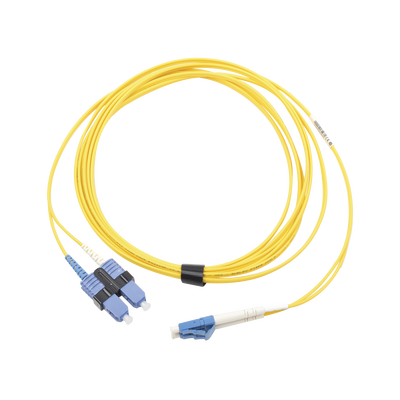[FJ2-LCUSCUL-05] Jumper de Fibra Óptica Monomodo (OS2), XGLO, LC/UPC-SC/UPC Duplex, OFNR, Color Amarillo, 5 Metros (16.40 Pies)