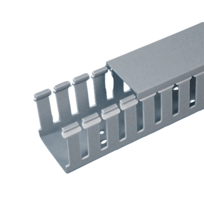 [FC1X3LG2] Canaleta Ranurada de PVC con Tapa, Tipo F, 32 mm de Ancho, 79.2 mm de Alto y 2 m de Largo, Color Gris