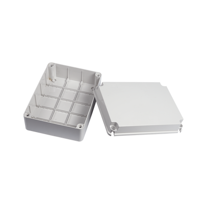 Gabinete de Plástico IP55 (190 X 240 X 95 mm). Protección EMI. Para Instalaciones Comerciales, Residenciales e Industriales. Incluye Tornillería para su Tapa. 